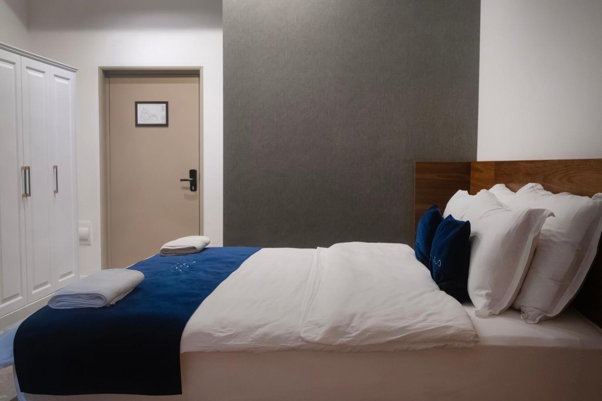 Nam Hotel Prizren Bagian luar foto