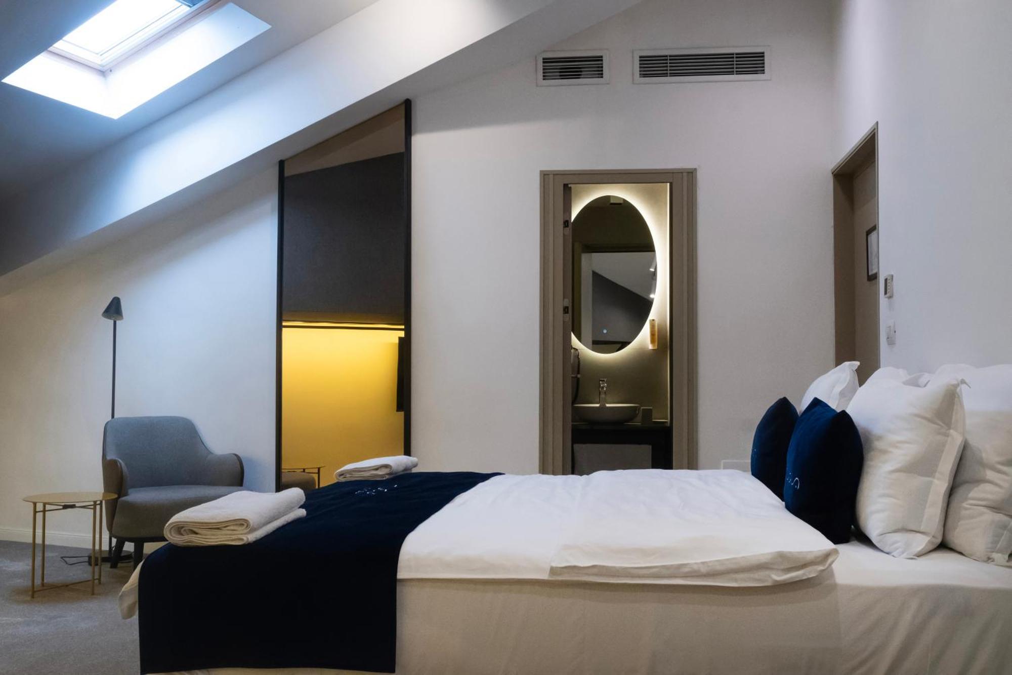Nam Hotel Prizren Bagian luar foto
